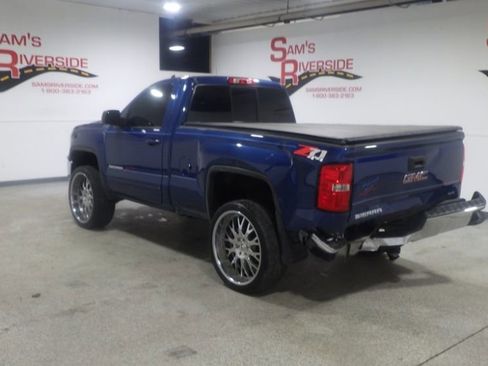 Used 2017 GMC Sierra 1500 SLE w/ SLE Preferred Package image 2