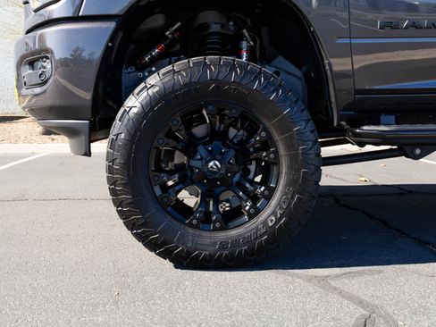 Used 2024 RAM 2500 Laramie w/ Night Edition image 9