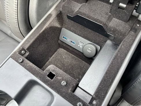 Used 2019 Jaguar F-TYPE Convertible RWD image 14