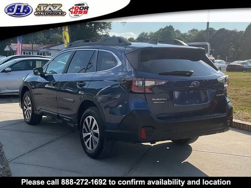 Used 2022 Subaru Outback Premium image 5