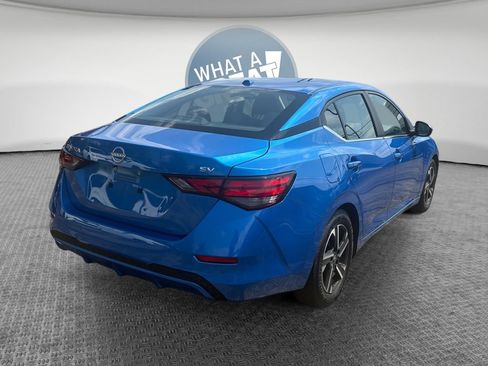 Used 2024 Nissan Sentra SV FWD image 3
