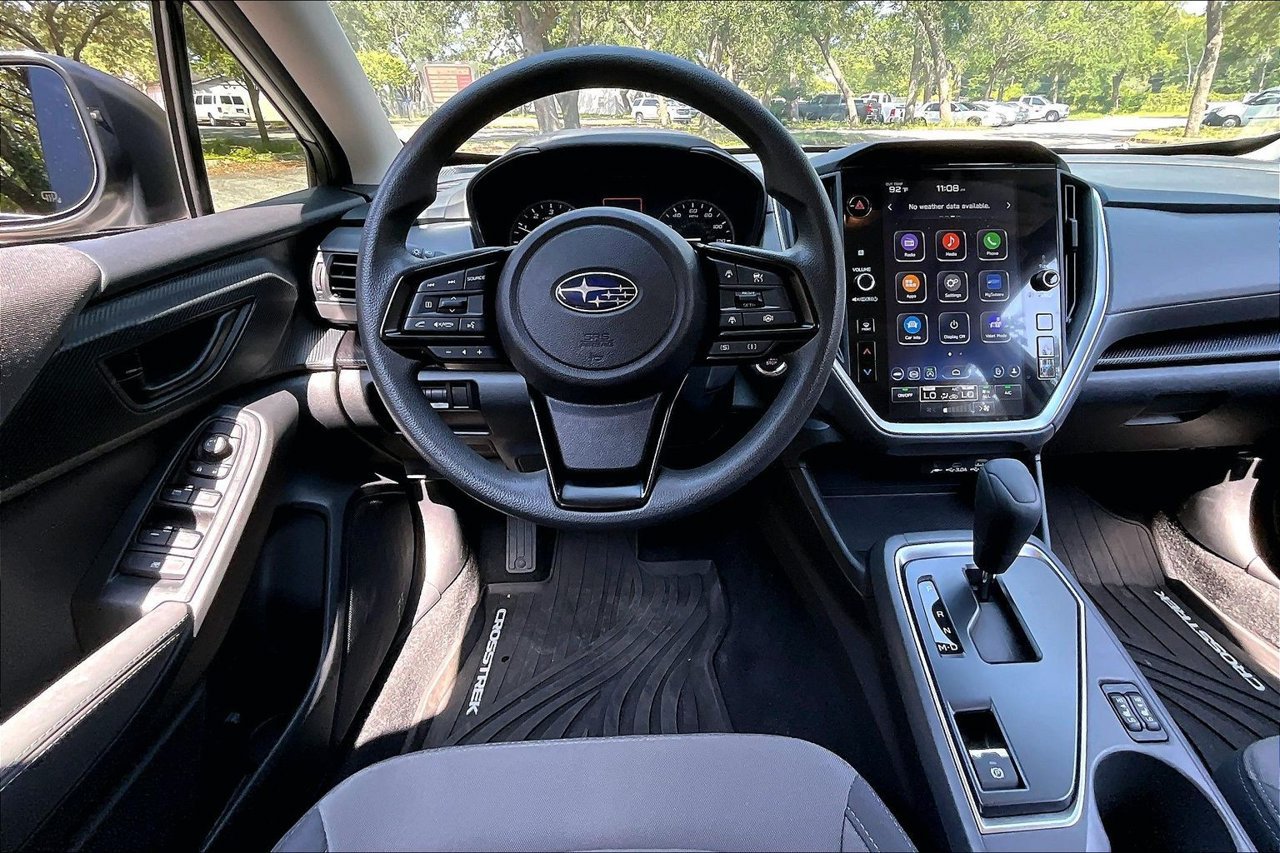 Used 2025 Subaru Crosstrek 2.5i Premium AWD/4WD image 8