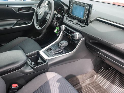 Certified 2019 Toyota RAV4 LE w/ All Weather Liner Package image 17