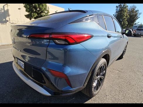 Used 2025 Buick Envista Sport Touring w/ Advanced Safety Package image 4