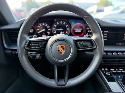 Used 2022 Porsche 911 Carrera RWD image 11