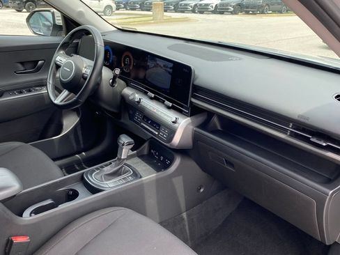 Used 2025 Hyundai Kona SEL FWD image 31