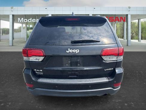 Used 2020 Jeep Grand Cherokee Laredo AWD/4WD image 4