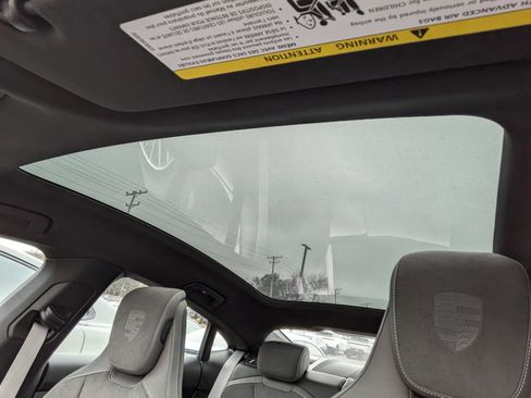 Used 2025 Porsche Taycan image 25