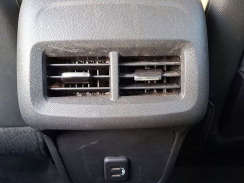 Used 2023 GMC Terrain SLT w/ Elevation Edition image 20