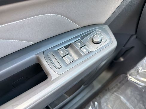 Certified 2023 Volkswagen Atlas Cross Sport SE image 13