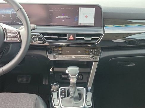 Used 2024 Kia Seltos S FWD image 19