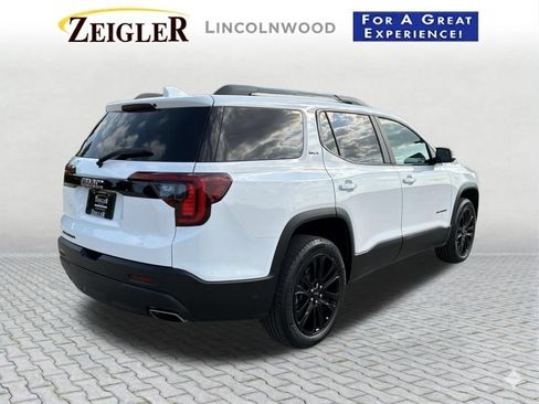 Used 2023 GMC Acadia SLT w/ Elevation Edition FWD image 7