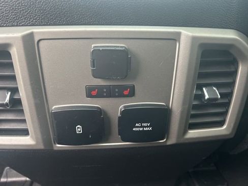 Used 2018 Ford F350 Lariat w/ Lariat Ultimate Package AWD/4WD image 18