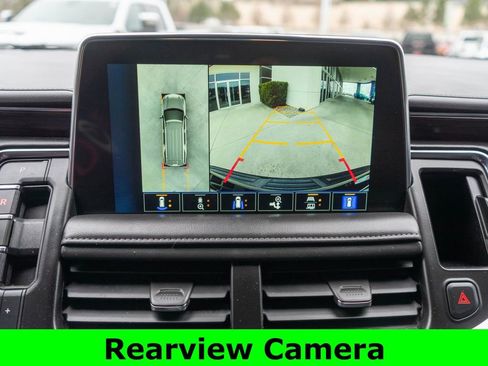 Used 2023 Chevrolet Suburban Z71 w/ Luxury Package image 27