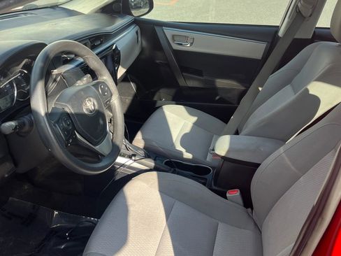 Used 2014 Toyota Corolla LE image 15