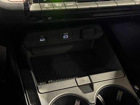 New 2026 Toyota Prius Plug-In Hybrid FWD image 21