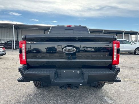 Used 2023 Ford F250 Lariat w/ Black Appearance Package image 15