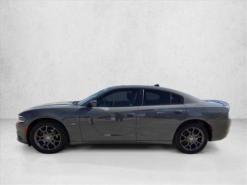 Used 2018 Dodge Charger GT image 9