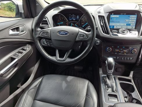 Used 2019 Ford Escape Titanium AWD/4WD image 14