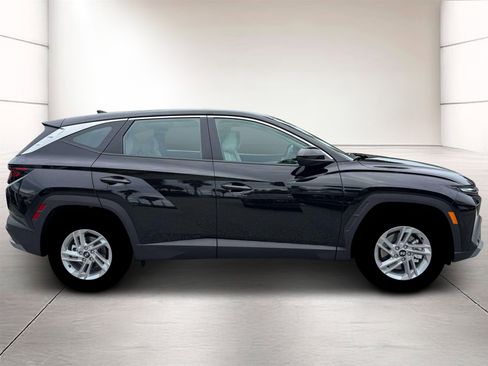 New 2026 Hyundai Tucson SE FWD image 9
