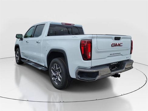 New 2026 GMC Sierra 1500 SLT w/ SLT Premium Package AWD/4WD image 3