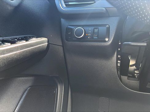 Used 2023 Ford Escape ST-Line FWD image 38