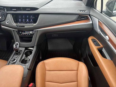 Certified 2024 Cadillac XT5 Premium Luxury AWD/4WD image 30