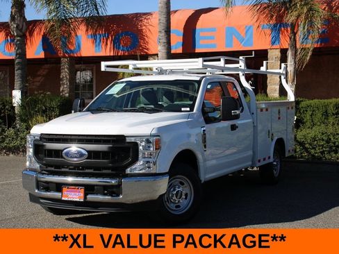 Used 2022 Ford F350 XL w/ Power Equipment Group RWD image 4