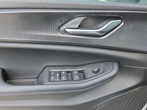 New 2025 Jeep Grand Cherokee L Laredo w/ Luxury Tech Group I image 14