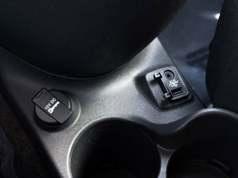 Used 2015 FIAT 500 Pop image 29