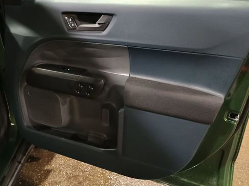 Certified 2025 Ford Maverick XL image 26