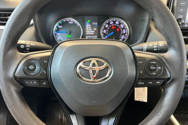 Certified 2022 Toyota RAV4 LE AWD/4WD image 24