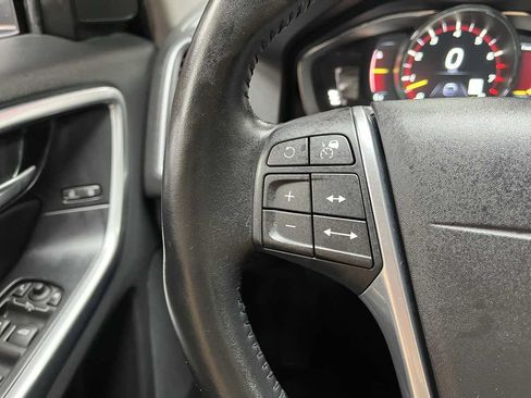 Used 2016 Volvo XC60 T6 Platinum AWD/4WD image 13