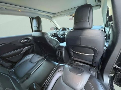 Used 2022 Jeep Cherokee Limited w/ Elite Package image 29