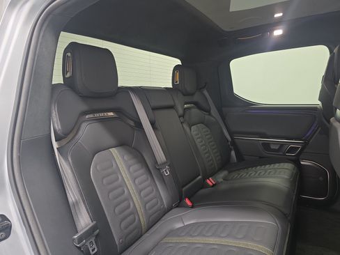 Used 2024 Rivian R1T Adventure AWD/4WD image 22