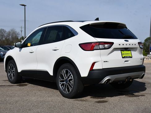 Used 2021 Ford Escape SEL w/ Technology Package AWD/4WD image 4