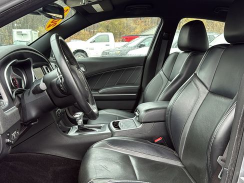 Used 2016 Dodge Charger SXT w/ AWD Plus Group image 13