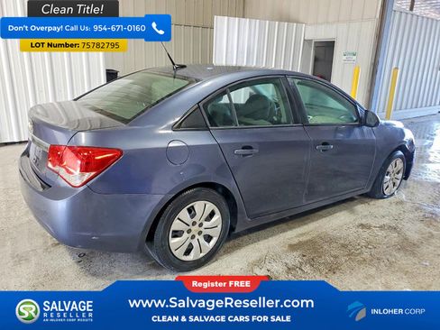 Used 2014 Chevrolet Cruze LS image 4