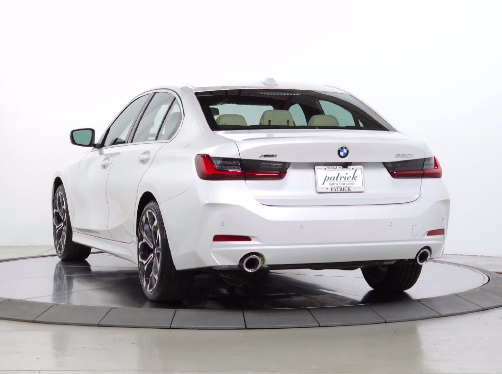 Used 2026 BMW 330i xDrive Sedan w/ Premium Package AWD/4WD image 5