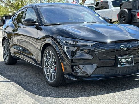New 2026 Ford Mustang Mach-E GT AWD/4WD image 11