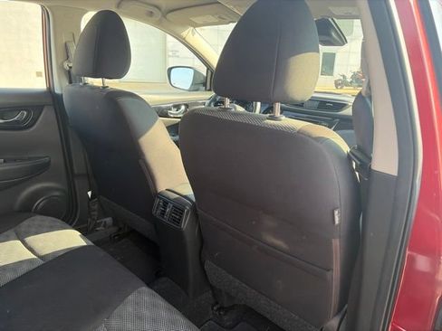 Used 2019 Nissan Rogue Sport SV FWD image 15
