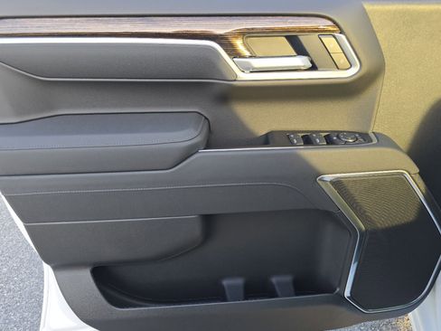 New 2026 GMC Sierra 1500 Elevation image 26