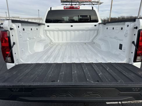 Used 2024 Chevrolet Colorado W/T image 24