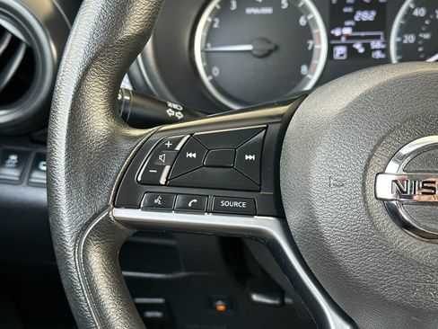 Used 2019 Nissan Kicks S image 25