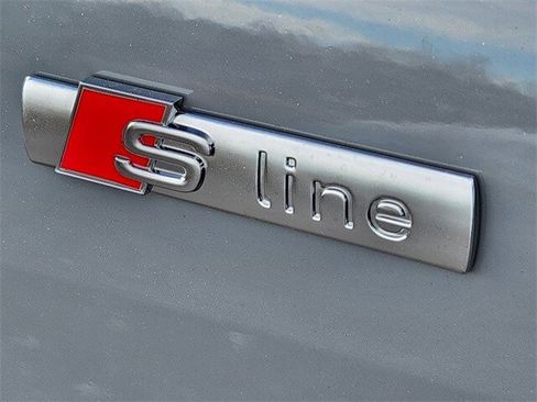 New 2026 Audi Q4 e-tron Premium Plus image 11