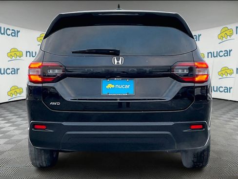 Used 2023 Honda Pilot LX image 5