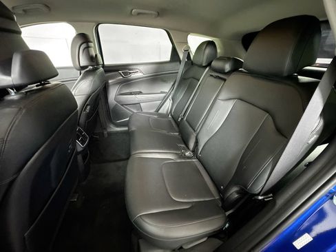 Used 2024 Kia Sportage EX FWD image 24
