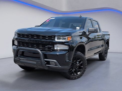 Used 2022 Chevrolet Silverado 1500 Custom w/ LPO, Dark Essentials Package AWD/4WD image 2