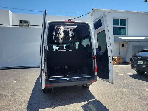 Used 2024 Mercedes-Benz Sprinter 2500 image 12