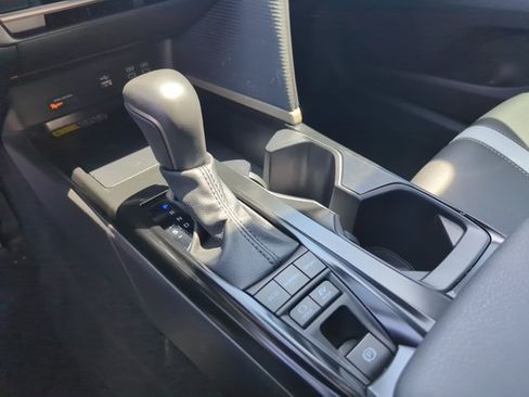Used 2025 Toyota Camry SE FWD image 18